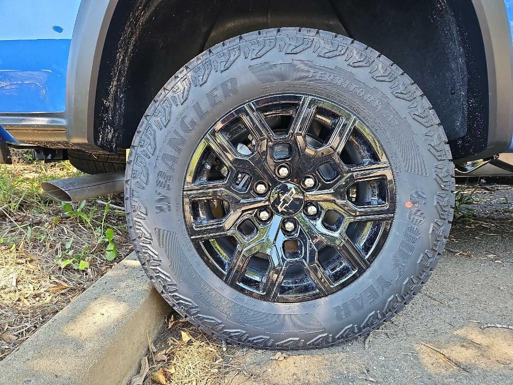 new 2026 Chevrolet Colorado car, priced at $42,048