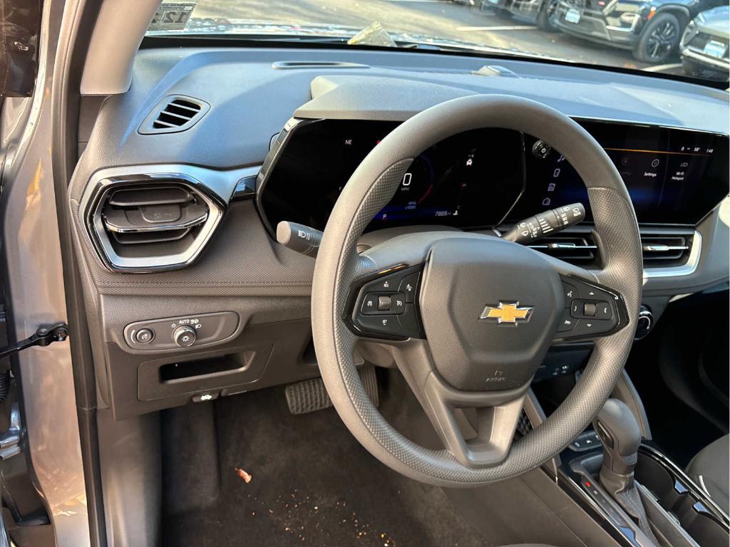 used 2024 Chevrolet TrailBlazer car, priced at $21,999