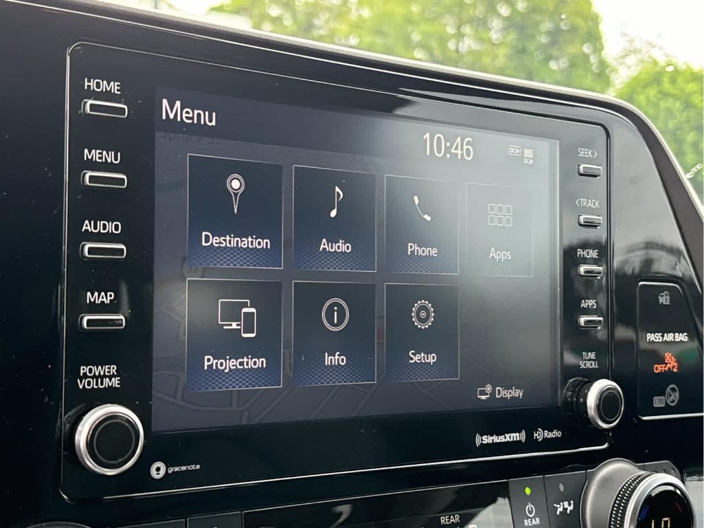 used 2022 Toyota Highlander car, priced at $35,999
