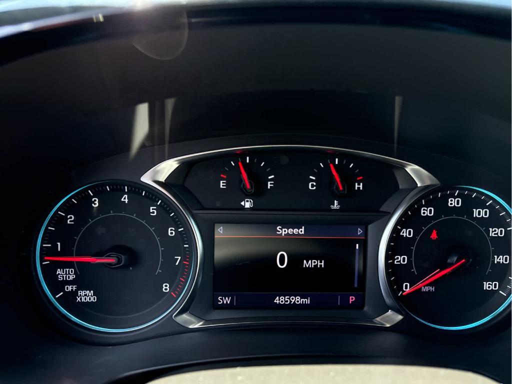 used 2022 Chevrolet Traverse car, priced at $28,499