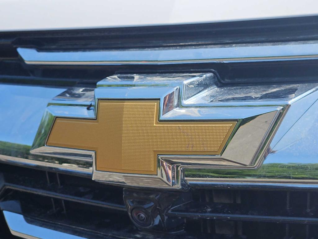 new 2026 Chevrolet Equinox car, priced at $32,148