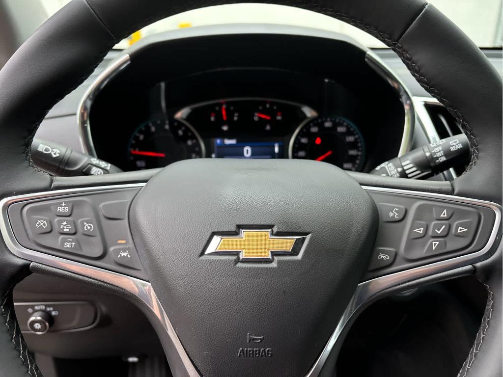 used 2023 Chevrolet Equinox car, priced at $27,599