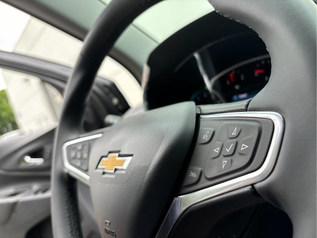 used 2023 Chevrolet Equinox car, priced at $27,599
