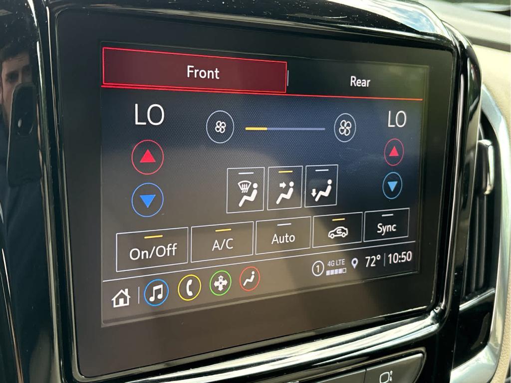 used 2023 Chevrolet Traverse car, priced at $32,399