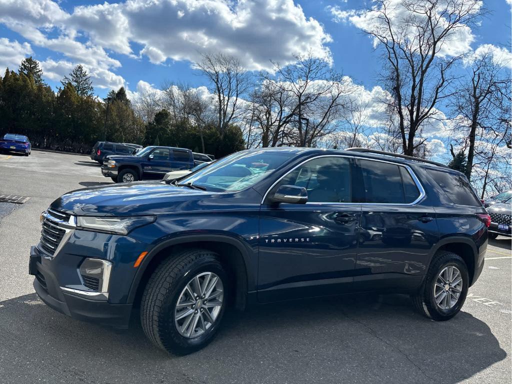 used 2022 Chevrolet Traverse car, priced at $28,499