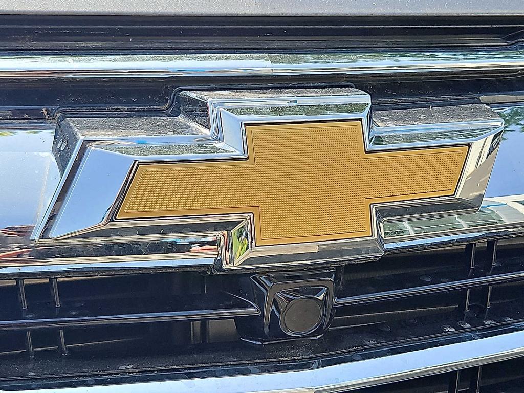 new 2026 Chevrolet Equinox car, priced at $31,203