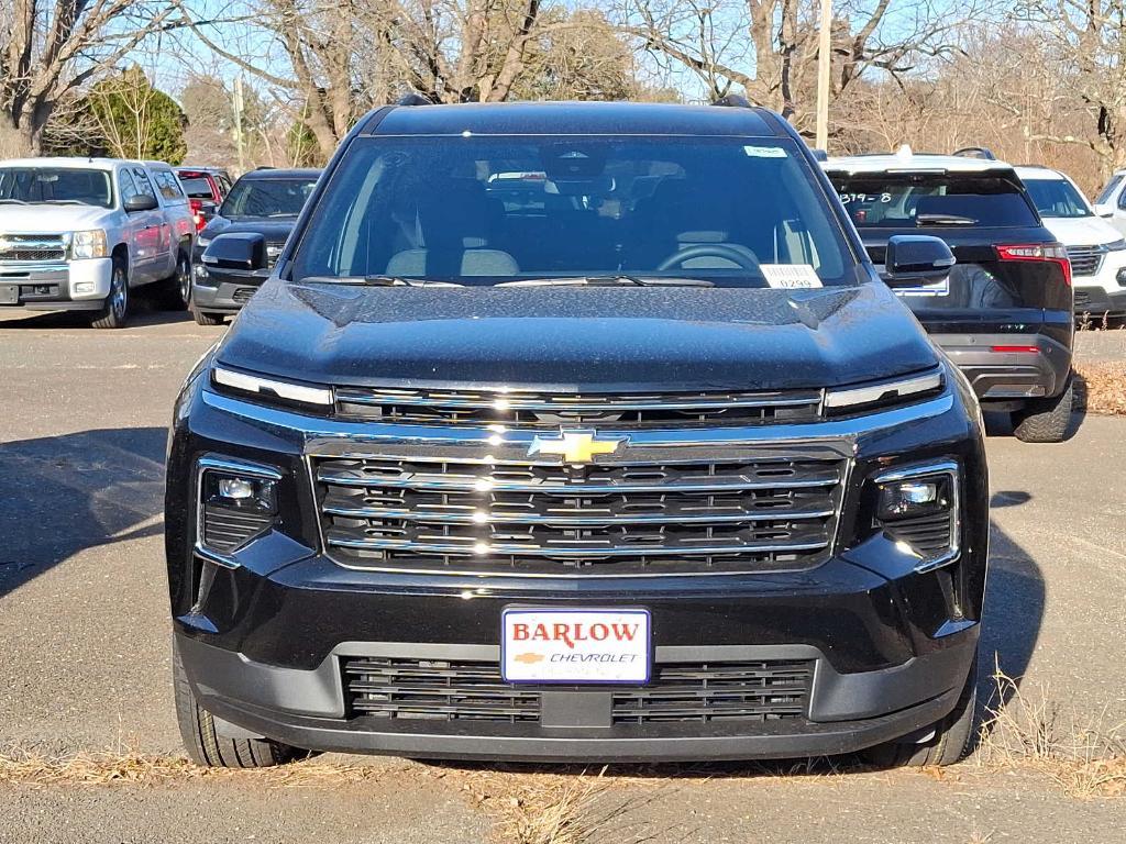 new 2025 Chevrolet Traverse car, priced at $41,058