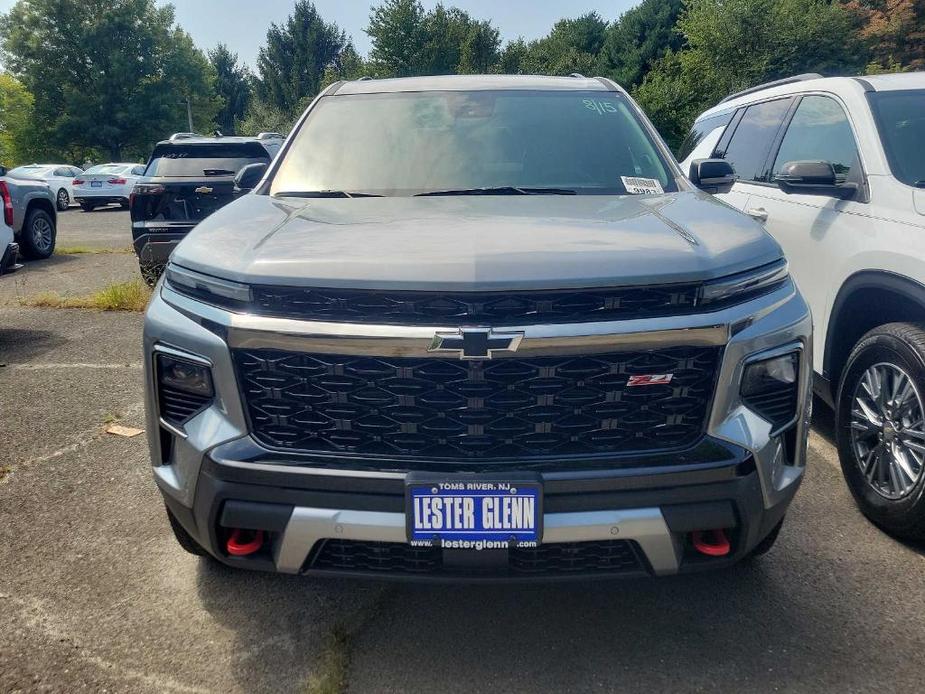 new 2024 Chevrolet Traverse car, priced at $52,900