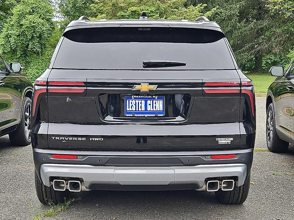 new 2026 Chevrolet Traverse car, priced at $45,208