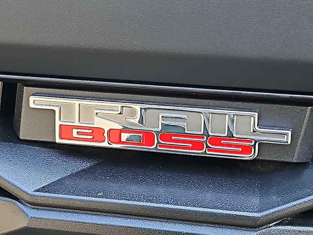 new 2025 Chevrolet Colorado car, priced at $43,792