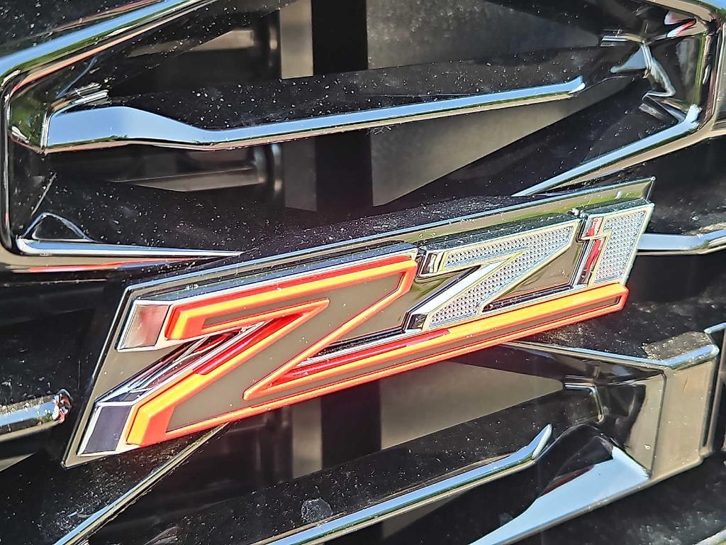 new 2025 Chevrolet Traverse car, priced at $50,444