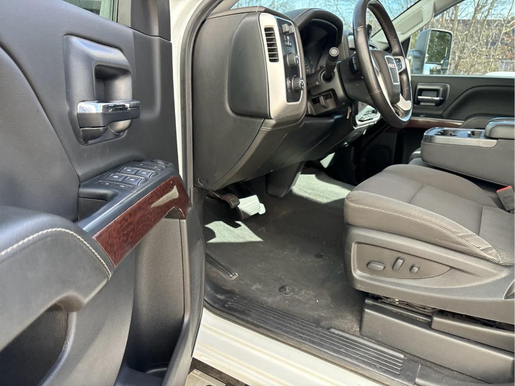 used 2019 GMC Sierra 2500 car, priced at $28,999