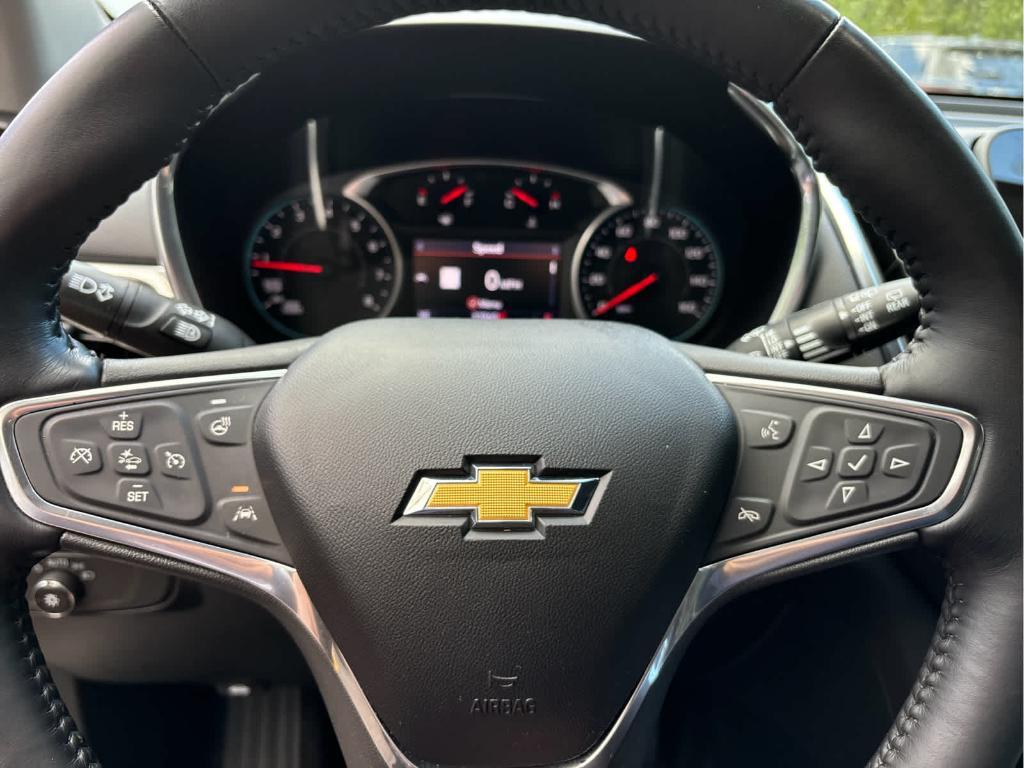 used 2022 Chevrolet Equinox car, priced at $21,699