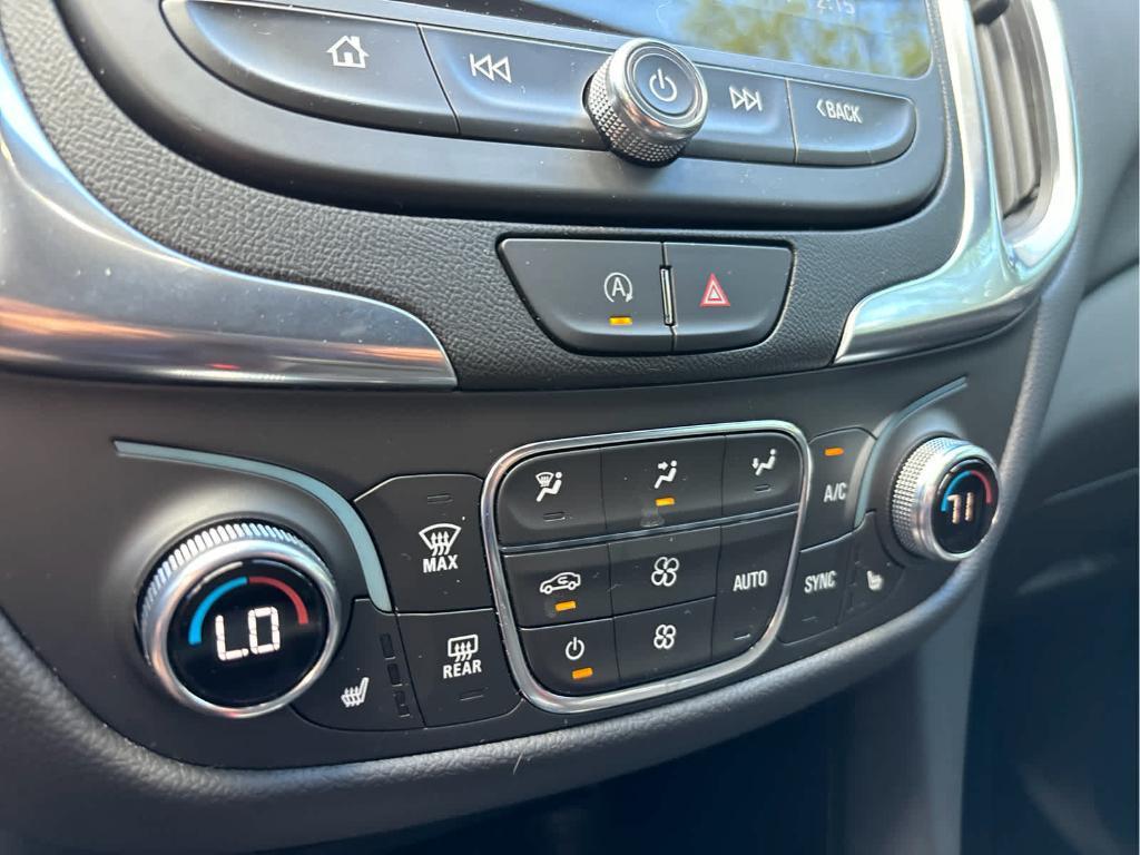 used 2022 Chevrolet Equinox car, priced at $21,699