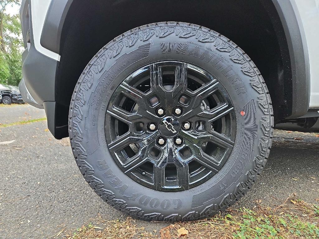new 2026 Chevrolet Colorado car, priced at $45,898