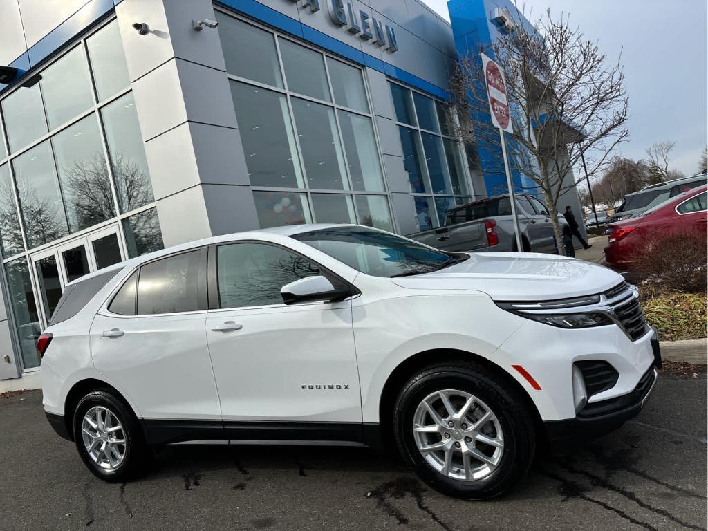 used 2022 Chevrolet Equinox car, priced at $21,299