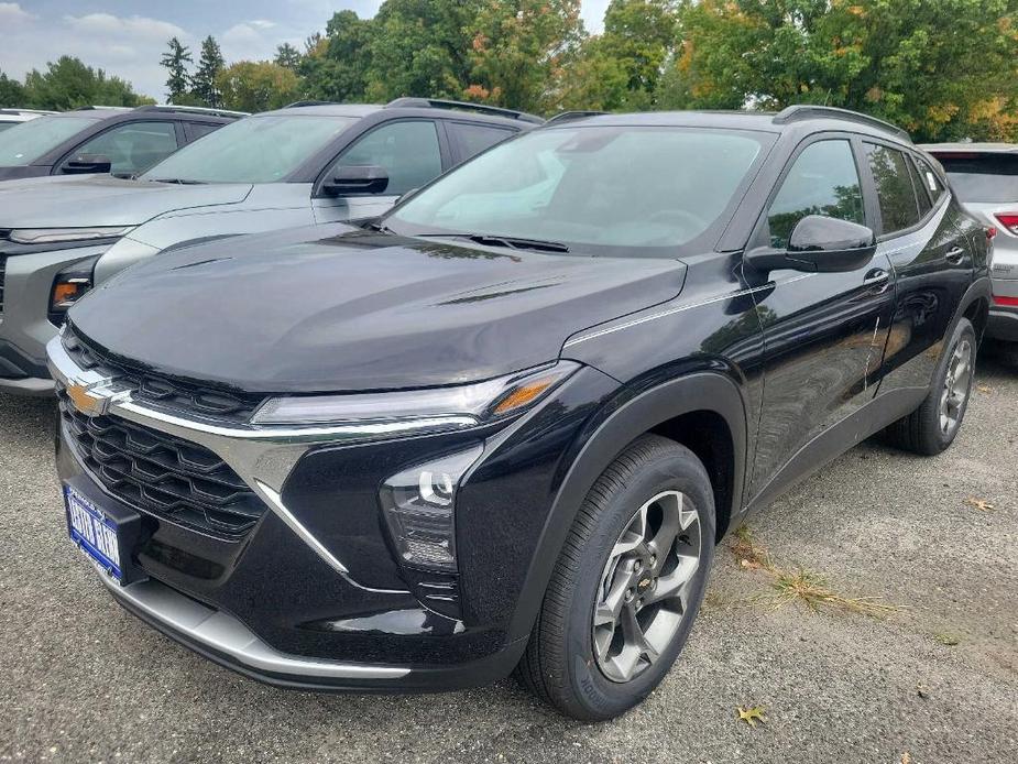 new 2025 Chevrolet Trax car, priced at $26,400