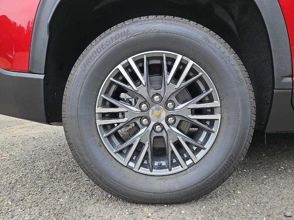 new 2026 Chevrolet Traverse car, priced at $45,703