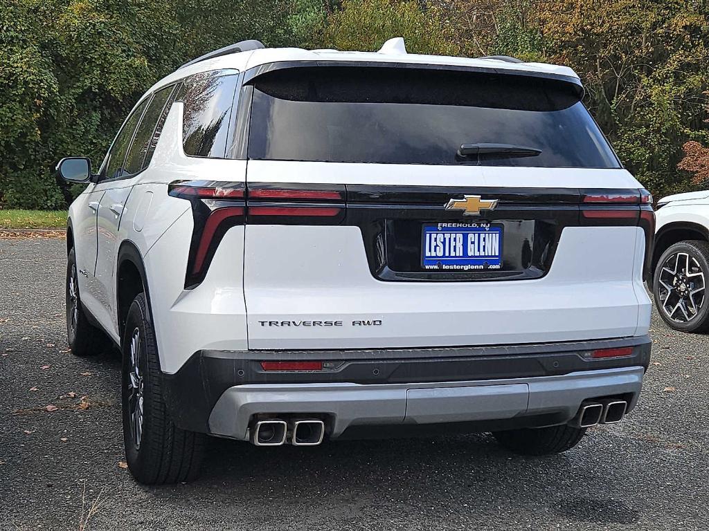 new 2026 Chevrolet Traverse car, priced at $44,558