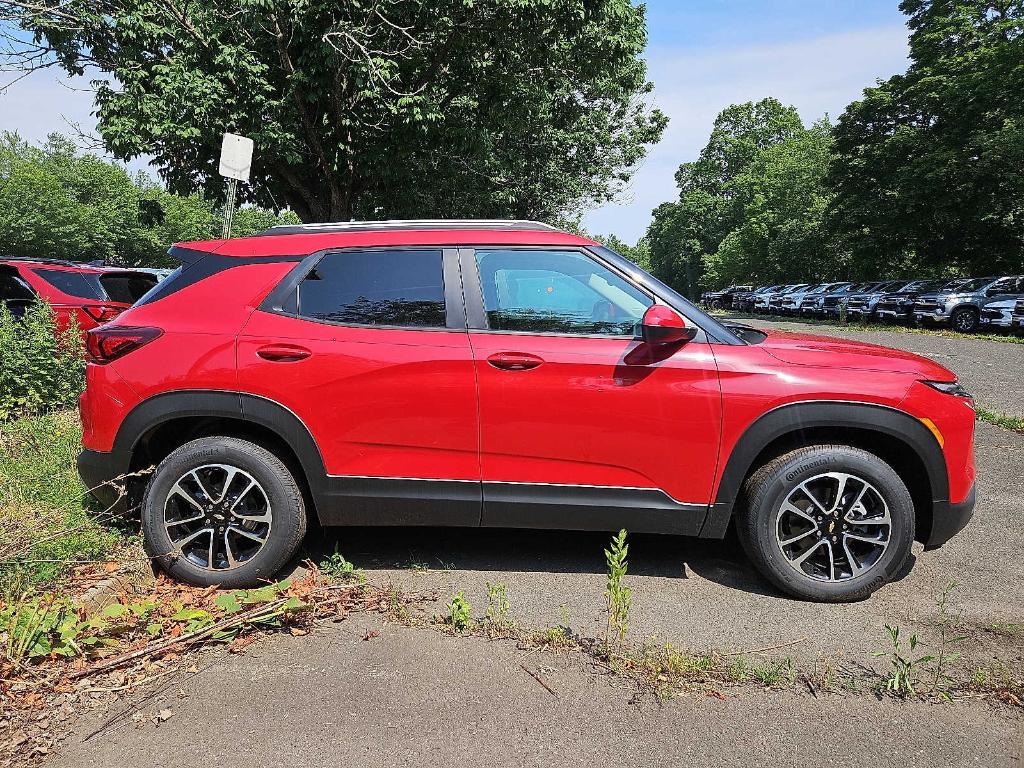 new 2026 Chevrolet TrailBlazer car, priced at $30,540
