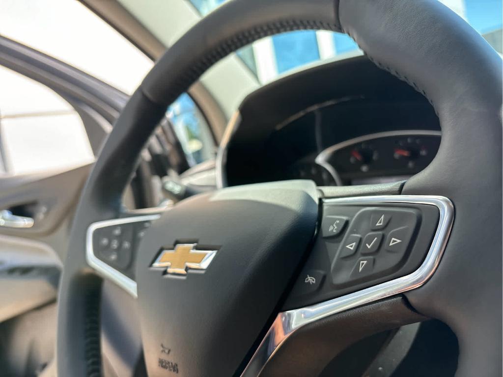 used 2021 Chevrolet Equinox car, priced at $23,999