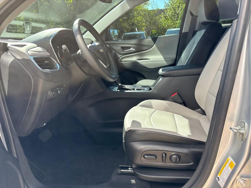 used 2021 Chevrolet Equinox car, priced at $23,999