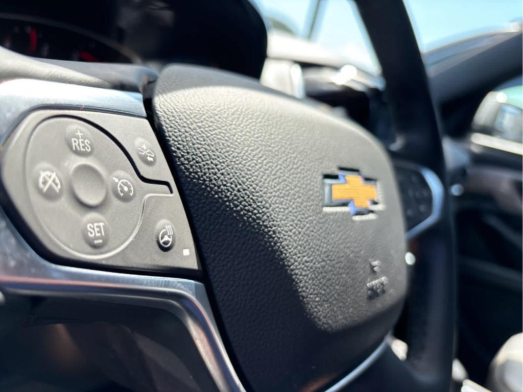 used 2023 Chevrolet Traverse car, priced at $33,499