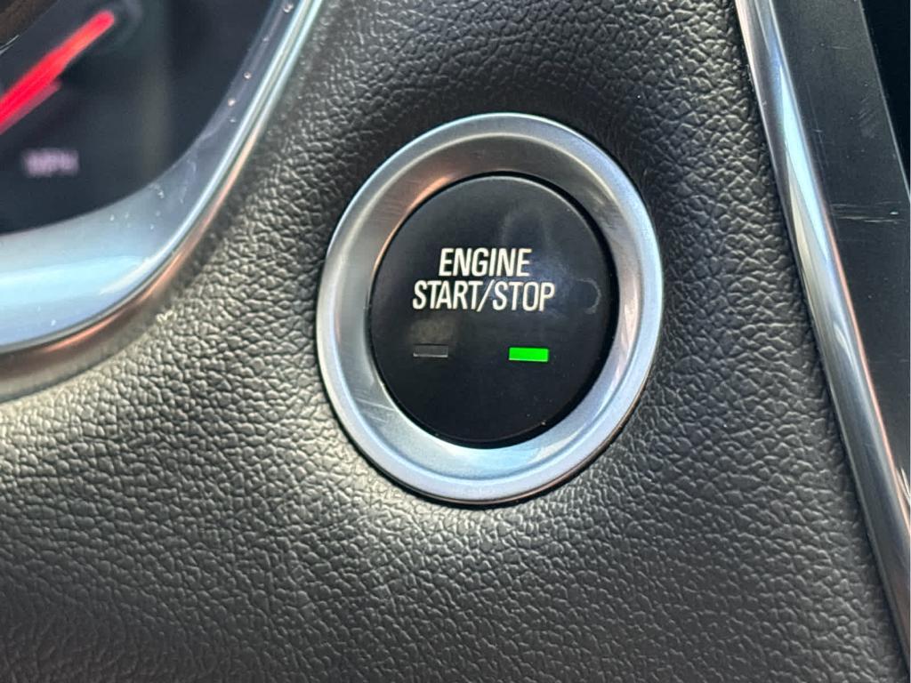 used 2023 Chevrolet Traverse car, priced at $33,499