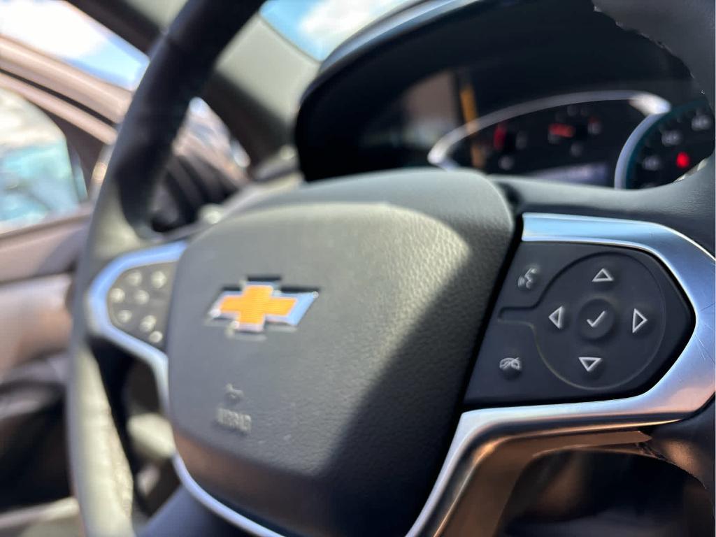 used 2023 Chevrolet Traverse car, priced at $33,499