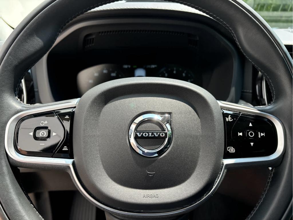 used 2021 Volvo XC60 car, priced at $33,399