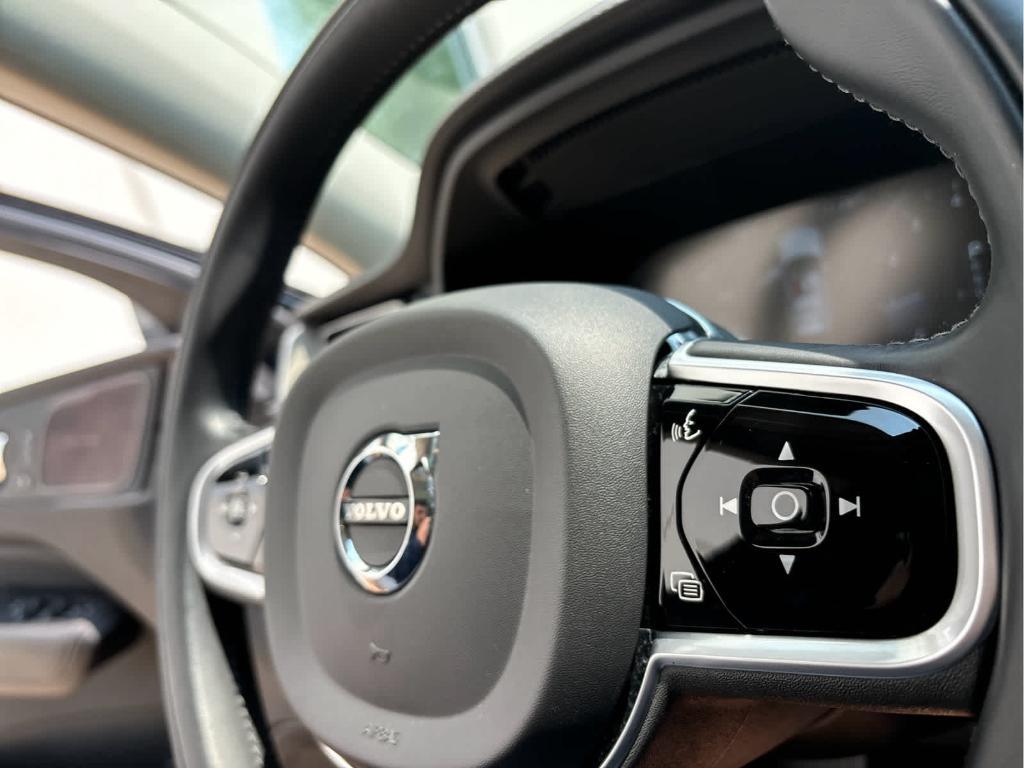 used 2021 Volvo XC60 car, priced at $33,399