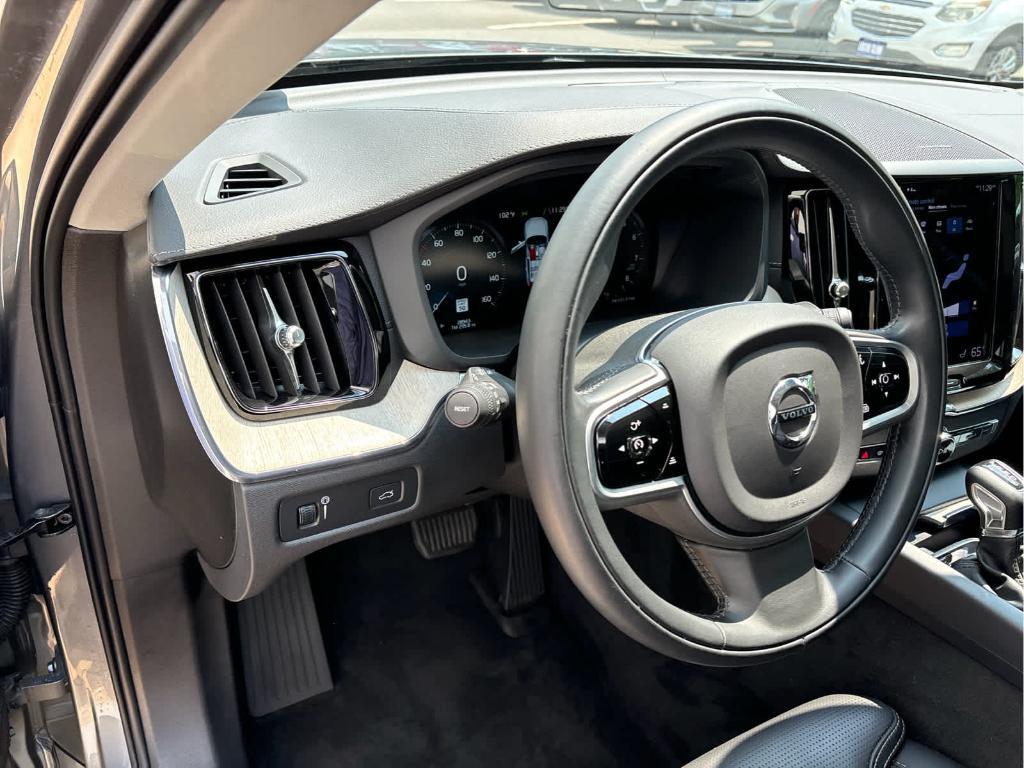 used 2021 Volvo XC60 car, priced at $33,399