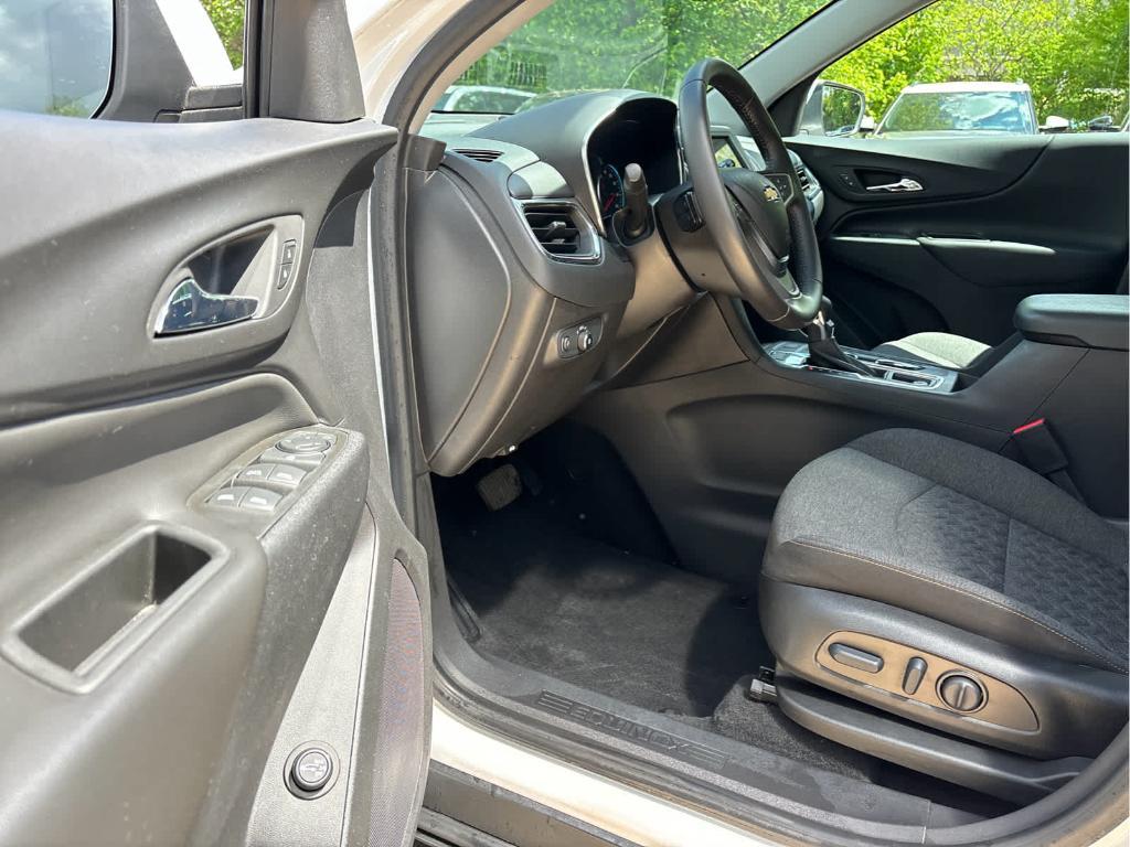used 2022 Chevrolet Equinox car, priced at $21,599