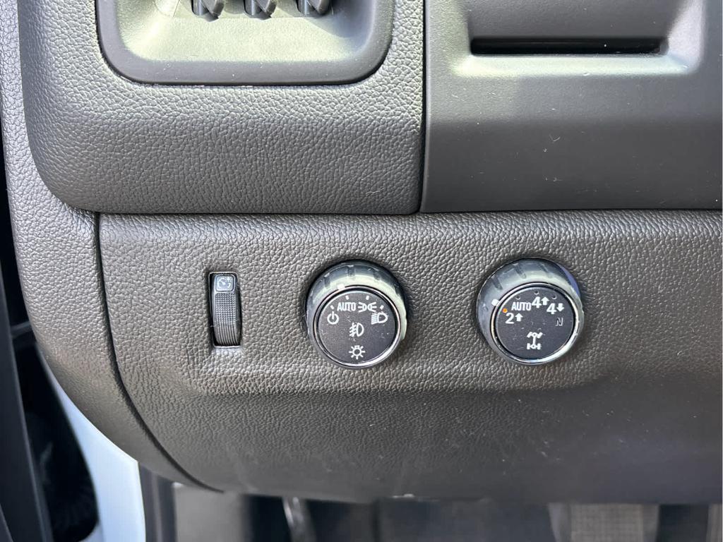 used 2022 Chevrolet Colorado car, priced at $30,999