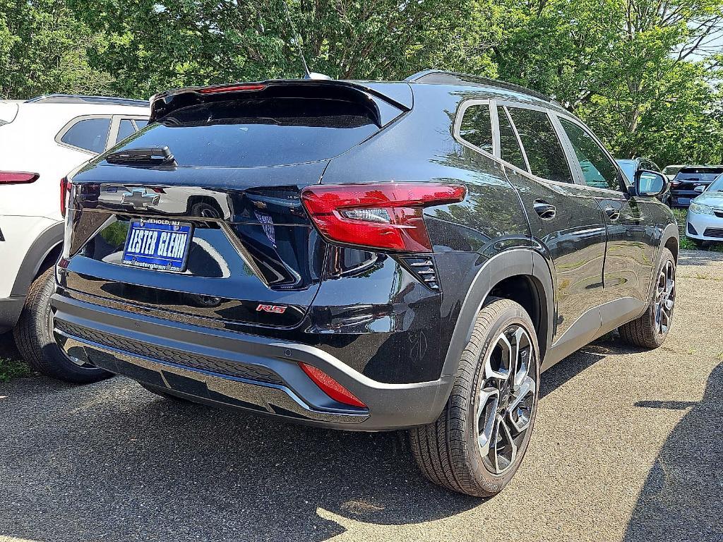 new 2025 Chevrolet Trax car, priced at $27,712
