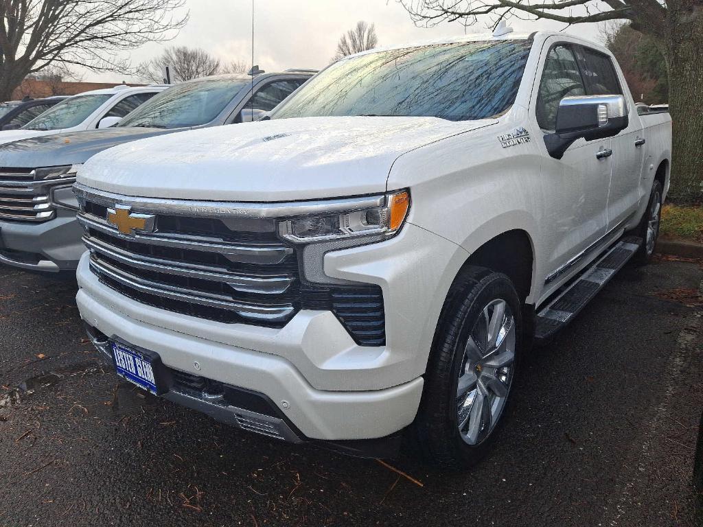 new 2025 Chevrolet Silverado 1500 car, priced at $70,053