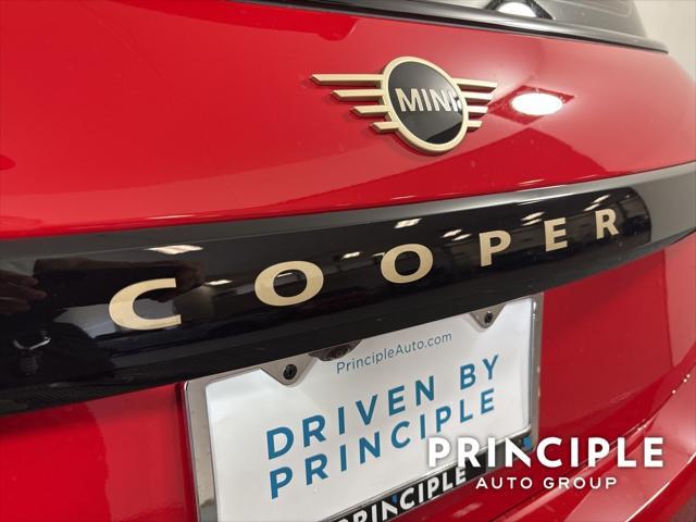 new 2025 MINI Hardtop car, priced at $32,775