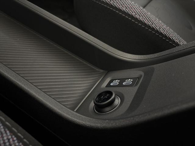 new 2025 MINI Hardtop car, priced at $32,775