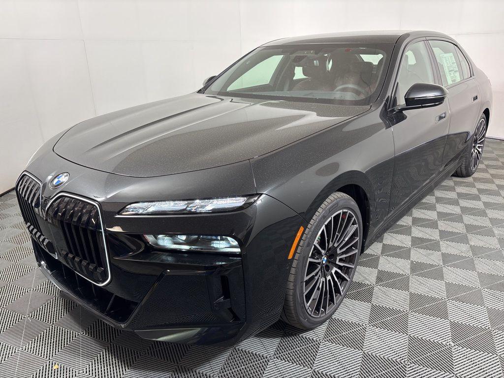 new 2025 BMW 760 car, priced at $132,635