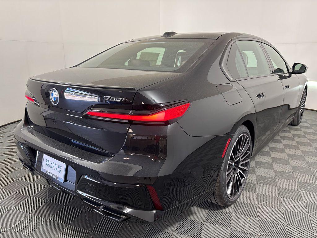new 2025 BMW 760 car, priced at $132,635