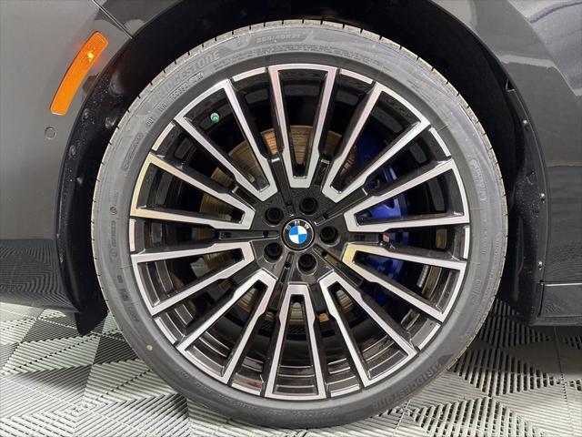 new 2025 BMW 760 car, priced at $132,635