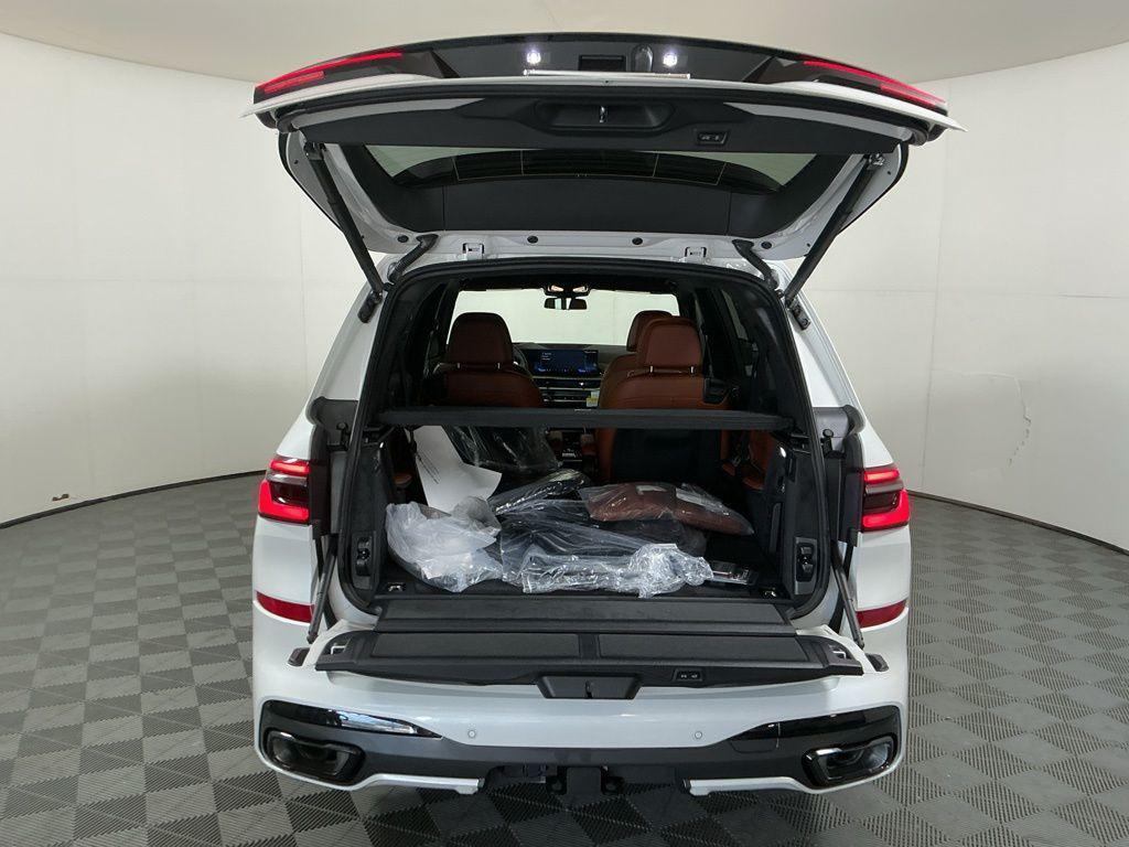 new 2026 BMW X7 car, priced at $103,210