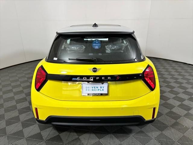 new 2025 MINI Hardtop car, priced at $36,545