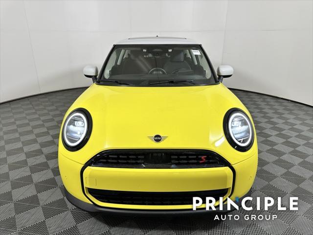 new 2025 MINI Hardtop car, priced at $36,545