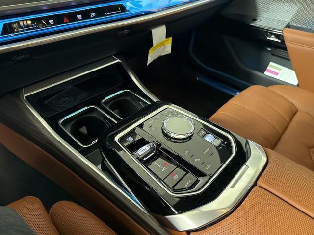 new 2025 BMW 760 car, priced at $136,235