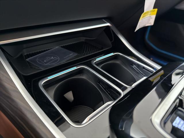 new 2025 BMW 760 car, priced at $136,235