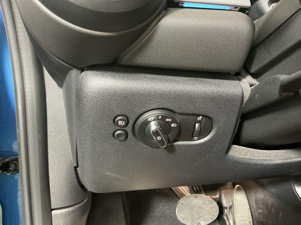 used 2024 MINI Hardtop car, priced at $22,962