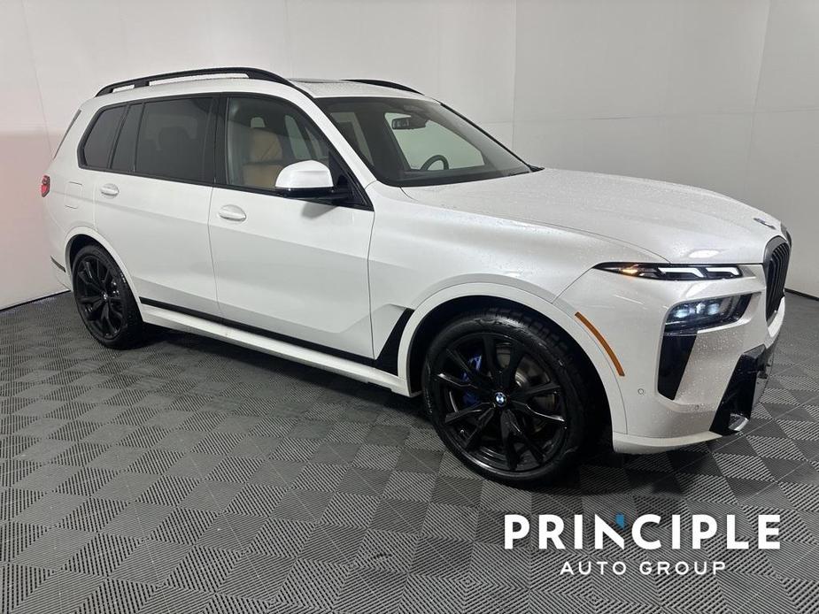 new 2025 BMW X7 car, priced at $97,075