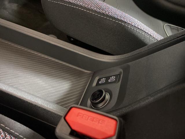 new 2025 MINI Hardtop car, priced at $37,600