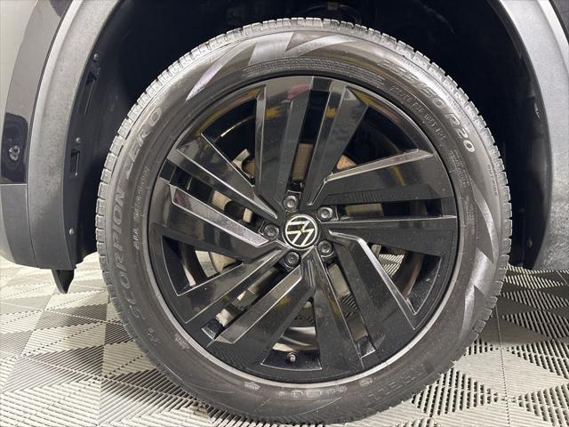 used 2022 Volkswagen Atlas Cross Sport car, priced at $25,262